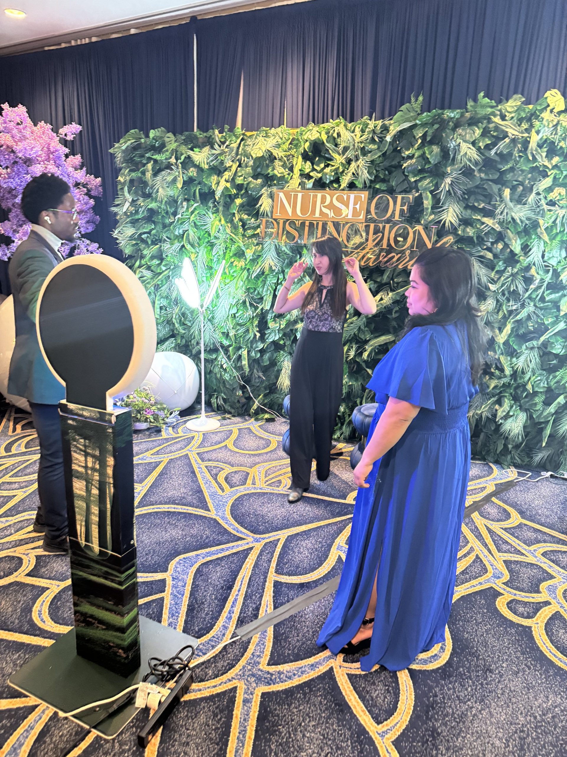 How interactive photo booth rentals are reshaping guest experience at events cover