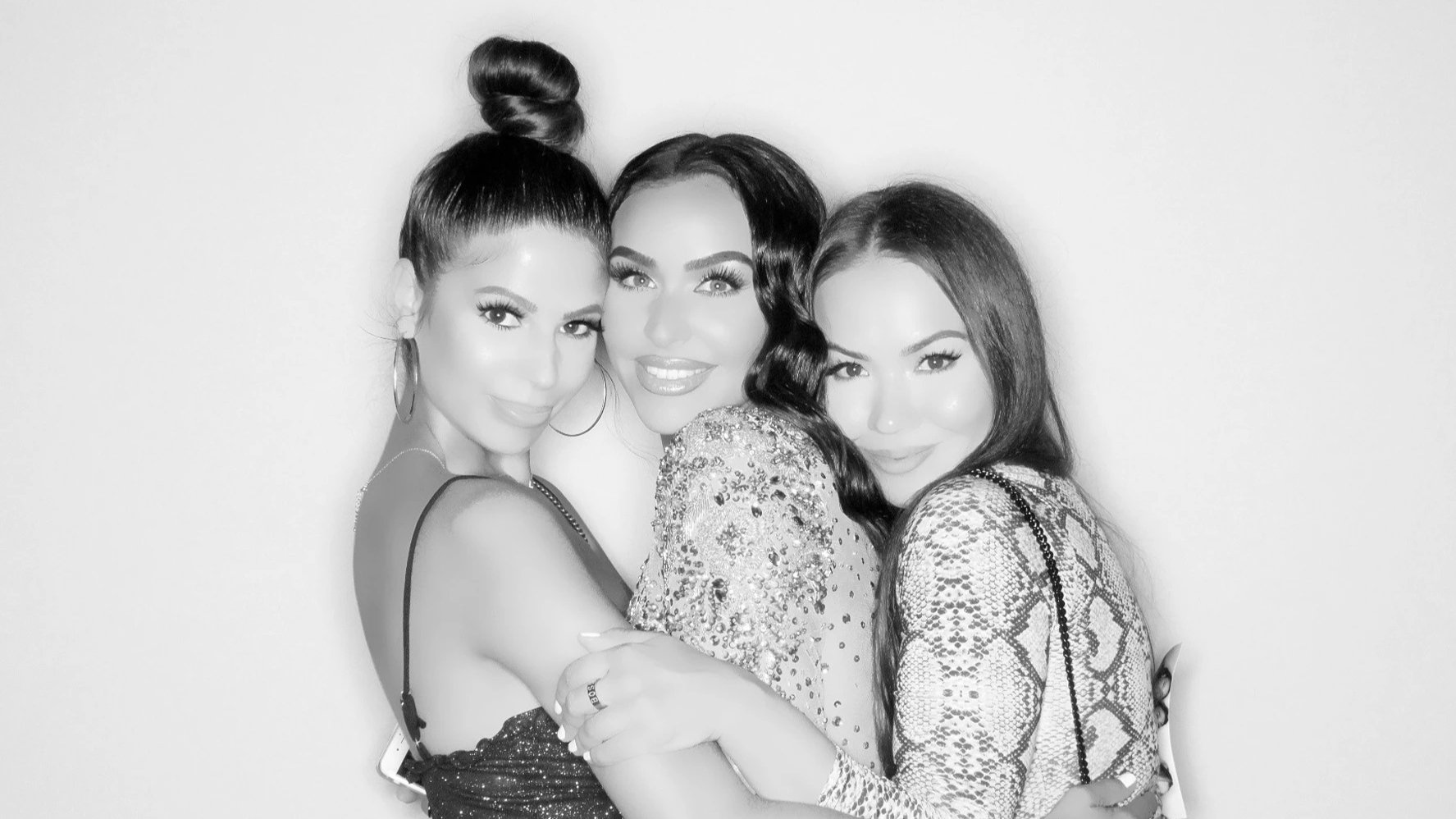 Glam Booths That Steal the Spotlight at Holiday Galas cover